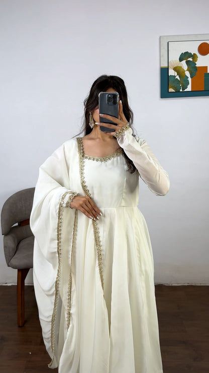 MulChanderi Anarakli