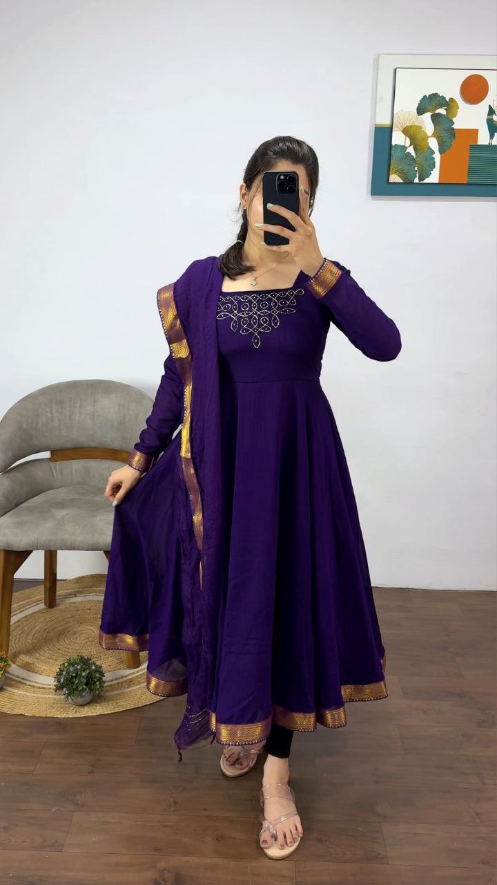 Kolam Anarkali